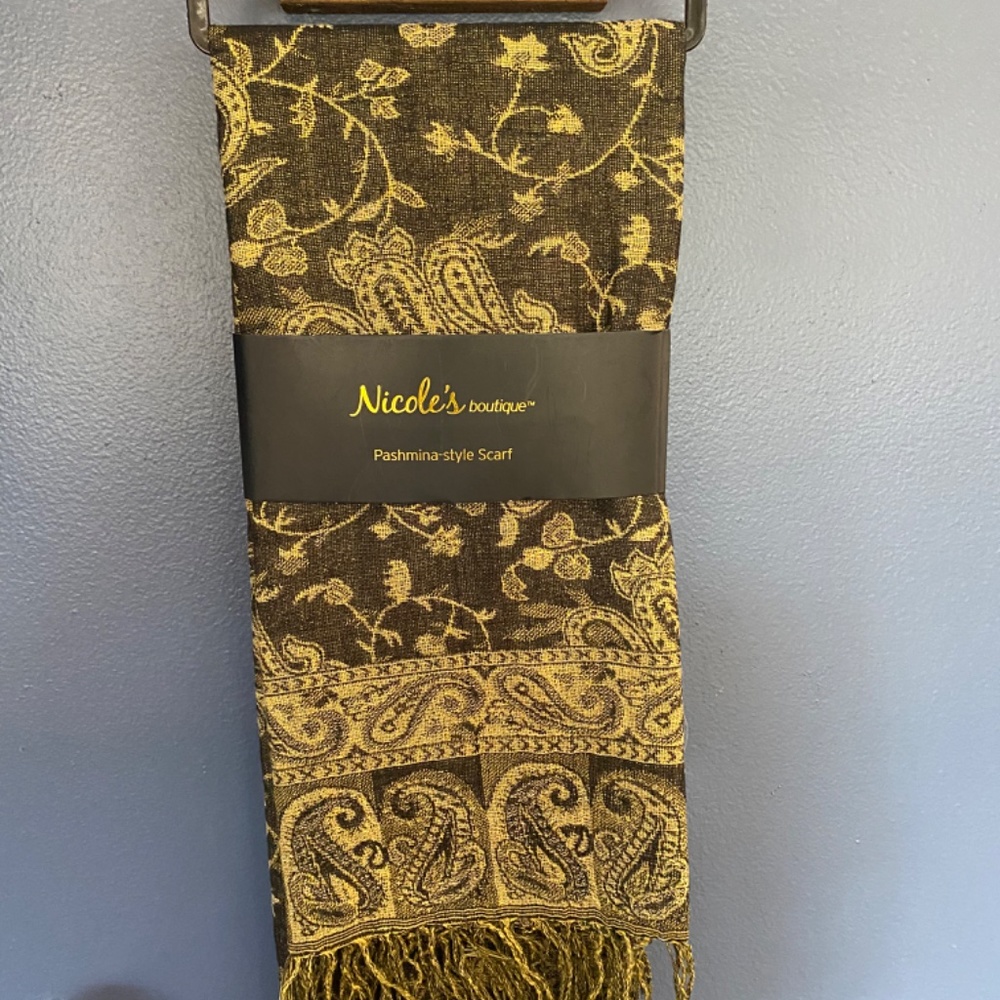 Scarf - Picture 2 of 2